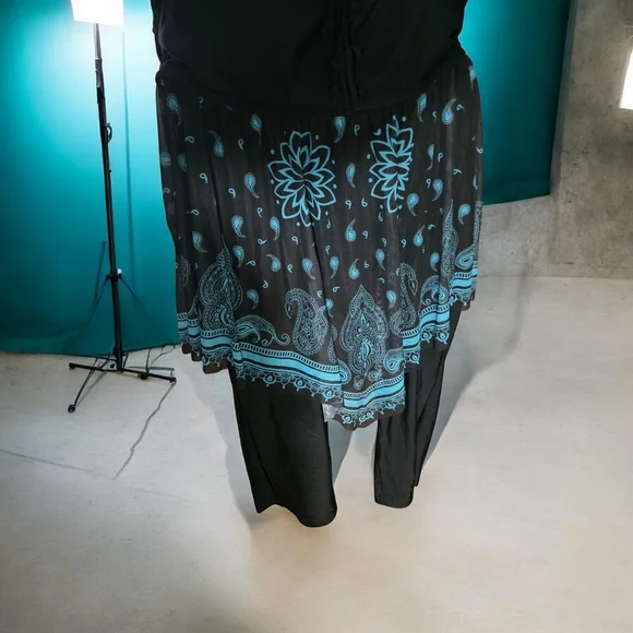 Bloom Chic Paisley Print Handkerchief Hem Drawstring Swim Top Size 22/24 - Picture 5 of 6